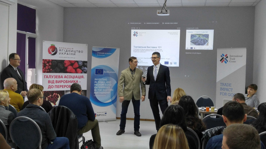 How to get the best out of a Trade Fair? Training in Kyiv for berry producers
