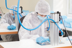 “We make 15,000 masks a day, and donate 5% to doctors”. The story of Nelva, a Belarusian clothing brand that’s not afraid of changes