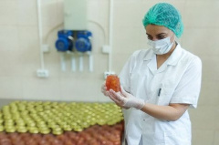 Never give up: How an Azeri woman built successful gourmet service from the ground up