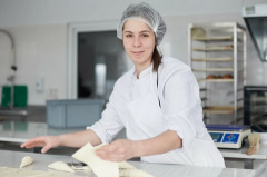 Ukraine: training for businessmen from Donetsk and Luhansk oblasts on how to survive during war