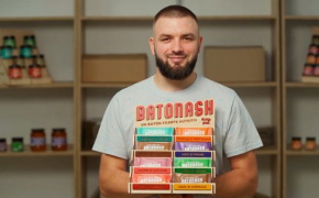 Tasty business in Moldova: nutritional bars and walnut paste with honey